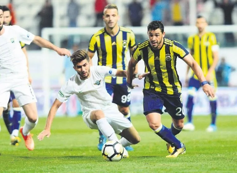 Sağda oynamaya alıştım