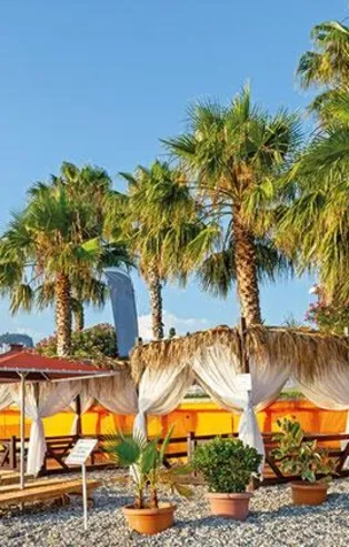 Bodrum ve Çeşme'de tatil ateş pahası! Deniz içinde locanın bedeli 3 bin TL