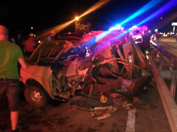 Yollar kan gölüne döndü-5
