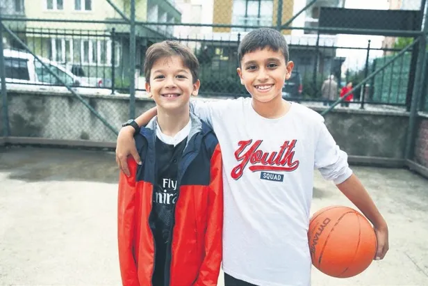 umraniye-miamiyi-gecti-manhattanda-21-dairenin-aylik-kirasi-7-bin-500-dolara-verilirken-kunduda-145-bin-lirayi-1666306112149.jpeg Ümraniye, Miami’yi geçti! Manhattan’da 2+1 dairenin aylık kirası 7 bin 500 dolara verilirken, Kundu'da 145 bin lirayı buldu-10