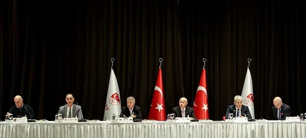 TFF ile Kulüpler Birliği toplantısı sonrası Ahmet Ağaoğlu'ndan hakemlerle ilgili flaş açıklama: 14 kulüp anlaştık!-3