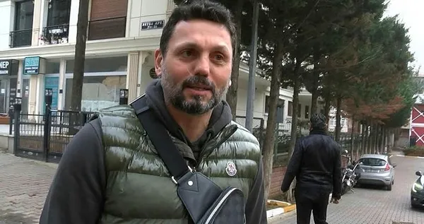 fenerbahce-teknik-direktoru-erol-bulut-kendisine-kufreden-alanyasporlu-taraftarlardan-sikayetci-oldu-1611068346482.jpg Fenerbahçe Teknik Direktörü Erol Bulut, kendisine küfreden Alanyasporlu taraftarlardan şikayetçi oldu-2