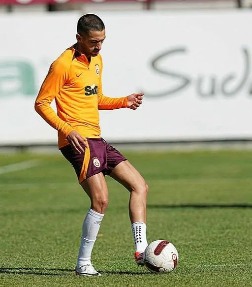 galatasaray-besiktas-derbisini-takvim-yazarlari-masaya-yatirdi-oktay-derelioglu-ilker-yagcioglu-ulas-ozdemir-e-1697759859665.jpeg Galatasaray- Beşiktaş derbisini TAKVİM yazarları masaya yatırdı! Oktay Derelioğlu, İlker Yağcıoğlu, Ulaş Özdemir, Evren Turhan...-4