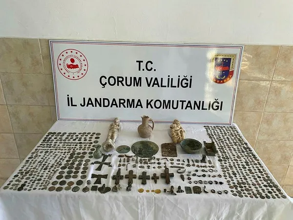 Çorum'da Roma ve Helenistik döneme ait 773 tarihi eser ele geçirildi-2