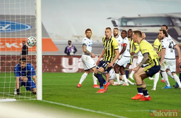 Duran Toplardan Atılan Gollerle Ne Kadar Yarışın İçerisinde Olursun O Başka Tabi! Ben Şampiyon Olacak Fenerbahçe'den Fazlasını Bekliyorum. Koskoca...