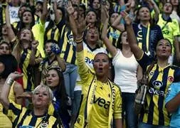 Fenerbahçe taraftarına sürpriz