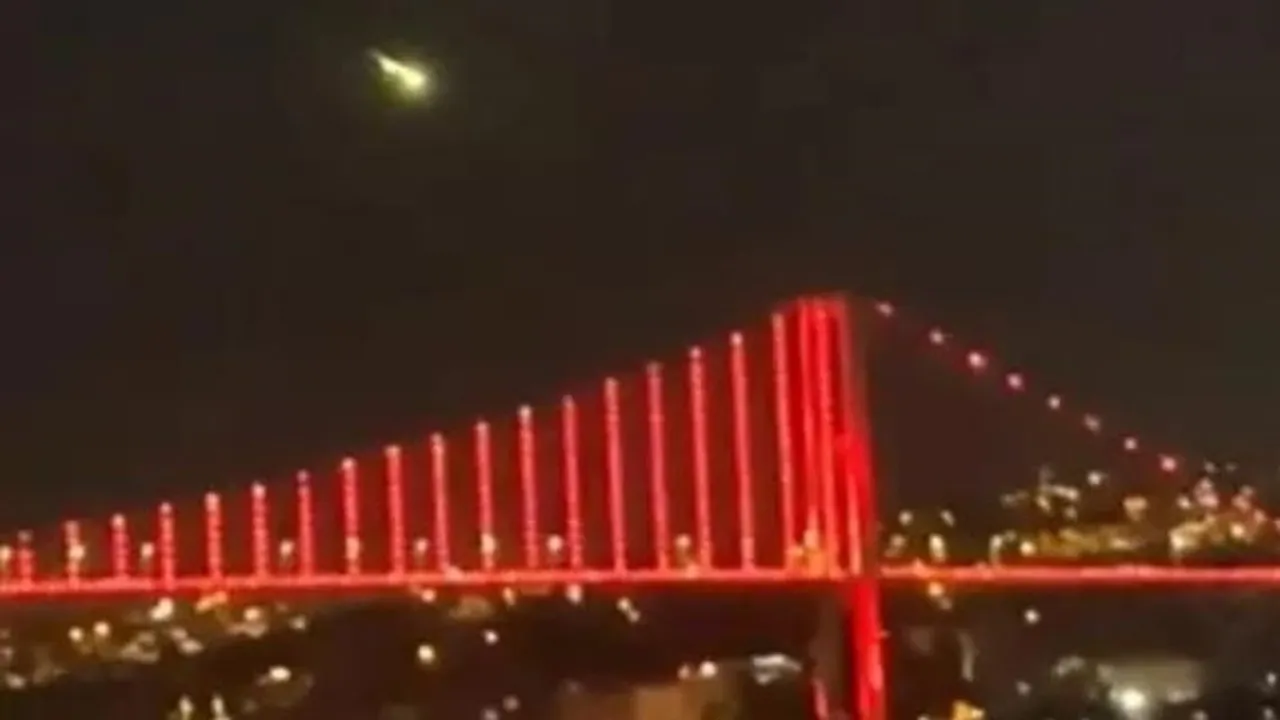 Bir cisim yaklaşıyor!