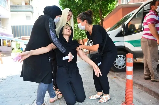 Baba ve kızı ağaca asılı bulunmuştu! Acılı anneden sarsıcı iddia: Kızımı babası öldürdü