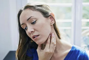 Tiroide kulak verin!