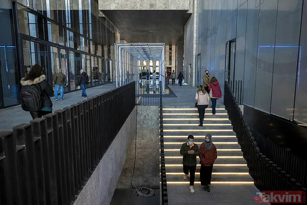 Yeni AKM 13 yıl aradan sonra sanatseverlerle buluştu! Sanatçılar görüşlerini paylaştı: “Ülkenin bir sanatçısı olarak gurur duyuyorum” - 17