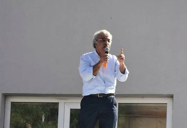 hdpes-genel-baskani-mithat-sancar-chp-ve-iyi-partiyi-tehdit-etti-hdpsiz-yurumenin-mumkun-olmadigini-gorenler-1627585080333.jpg HDP Eş Genel Başkanı Mithat Sancar, CHP ve İYİ Parti'yi tehdit etti: HDP’siz yürümenin mümkün olmadığını görenler...-3
