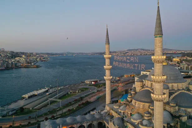 arefe-gunu-duasi-nedir-arefe-gunu-nasil-dua-etmeliyiz-arefe-gunu-neler-yapilmalidir-1620835058799.jpg Arefe günü duası nedir? Arefe günü nasıl dua etmeliyiz? Arefe günü neler yapılmalıdır?-5