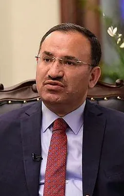 Bozdağ ABD'ye 'yeni delillerle' gidiyor