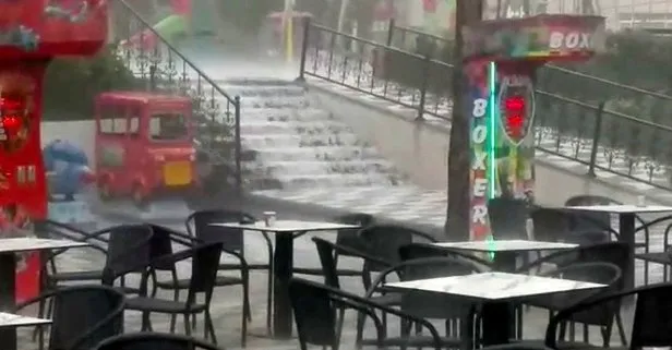 Çorlu'da dolu etkili oldu