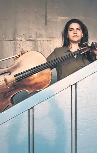 20 yaşındaki Ayça Gökdeniz en büyük hayalini başardı ama kalbi izin vermedi