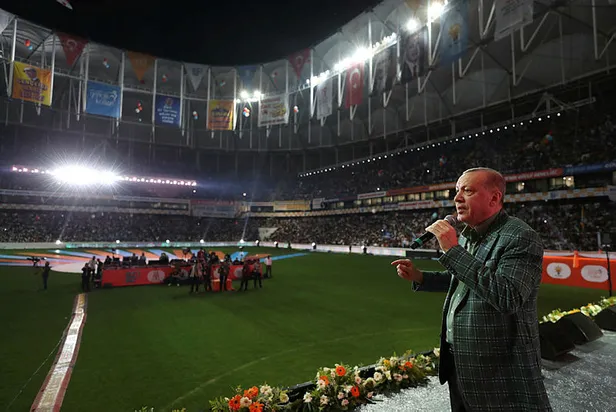 ak-genclikten-baskan-erdogana-ozel-sarki-kafa-tutar-dunyaya-sarki-sozleri-kafa-tutar-dunyaya-sarkisi-dinle-izl-1653207805918.jpg Kafa Tutar Dünyaya Şarkısı Dinle! (İzle izle bizi sonuna kadar) AK Gençlik'ten Başkan Erdoğan'a Özel Şarkı! 'Kafa Tutar Dünyaya' Şarkı Sözleri!-5