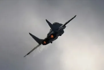 Rusya'da savaş uçağı düştü