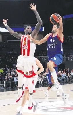 Efes’in yüzü güldü