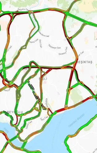 Megakent İstanbul'da hem trafik hem toplu taşıma çilesi