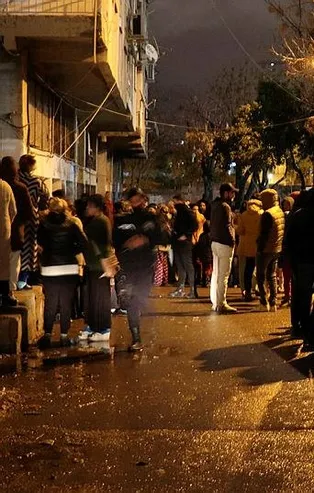 İzmir'de bir kadın başından vurularak öldürüldü