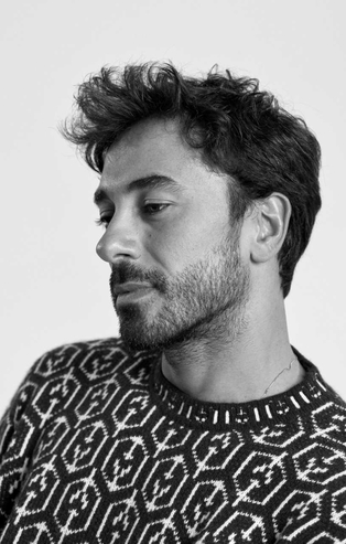 Kalp Yarası'nın Ferit'i Gökhan Alkan'dan çok çarpıcı itiraflar! Nesrin Cavadzade ile aşk yaşayan Gökhan Alkan: "Aşk her zaman kazanır"