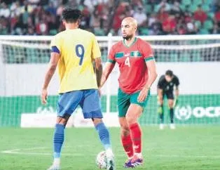 Sofyan Amrabat futboluyla büyüledi