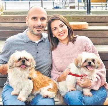 karantina-dostlugu-1585093312419.jpeg Karantina dostluğu! Ekin Mert Daymaz, Ezo Sunal ve Derya Beşerler köpekleriyle paylaşım yaptı-3