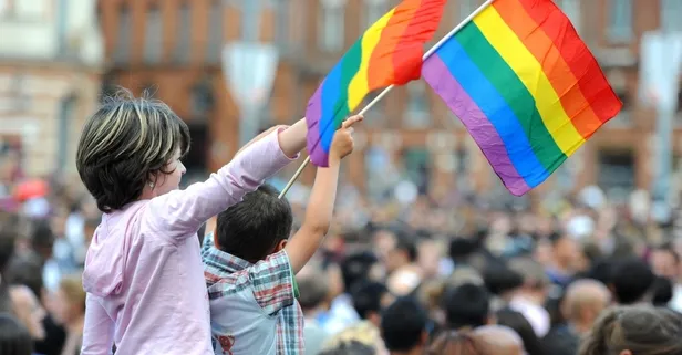 Sapkın lobi çocukları hedefe aldı! LGBT aktivisti Şahika Yüksel'den rezil sözler... | Ahlaksızlığa CHP - HDP kalkanı