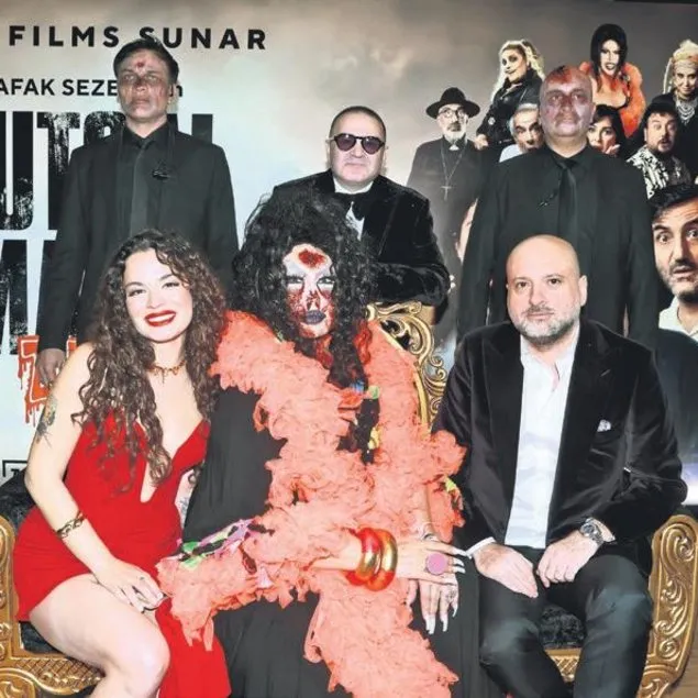 Komedi sinemada izlenir