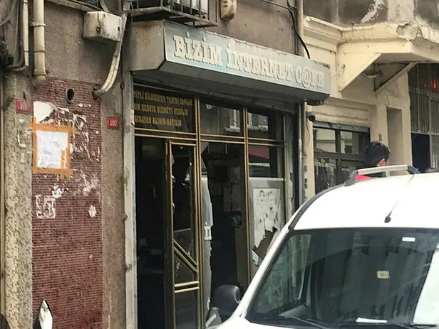 son-dakika-beyoglunda-internet-kafeye-silahli-saldiri-yaralilar-var-1574944242299.jpg Son dakika: Beyoğlu'nda internet kafeye silahlı saldırı! Yaralılar var-1