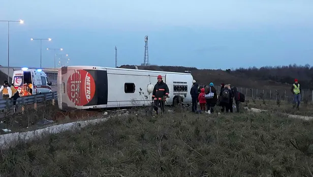 Son dakika: Kuzey Marmara Otoyolunda otobüs devrildi-5