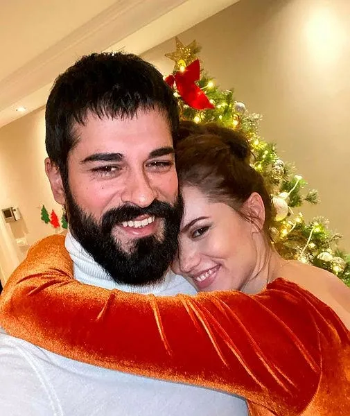 Fahriye Evcen ile Burak Özçivit, Bebek�teler Son model Fahriye Evcen ile Burak Özçivit, Bebek�teler Son model