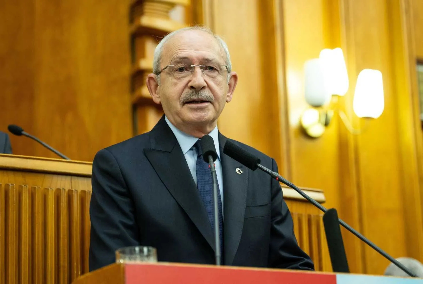 Tüm mal varlıklarına haciz kondu