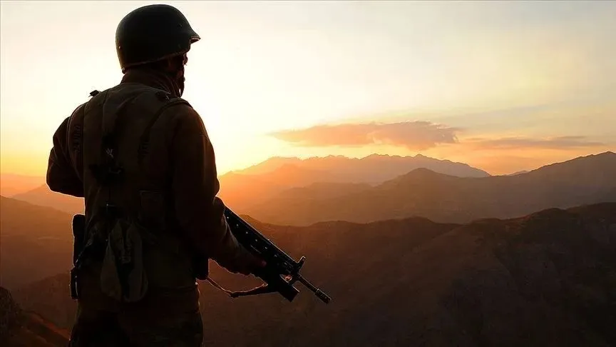 pkk-silahlari-nerede-teslim-edecek-takvim-acikliyor-mite-72-noktada-buyuk-gorev-1788358956420.jpeg PKK silahları nerede teslim edecek? MİT'e 72 noktada büyük görev... Ankara-Bağdat-Erbil mekanizması-5