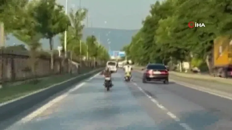 Trafikte tehlikeli yolculuk kamerada