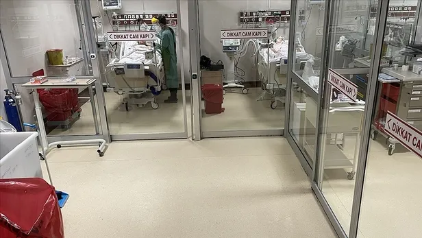 son-dakika-karantina-kac-gun-oldu-karantina-suresi-degisti-mi-ne-kadar-oldu-asili-temasli-pozitif-olanlar-1641407615133.jpg Karantina süresi değişti mi, ne kadar oldu? Karantina kaç gün oldu? Aşılı, temaslı, pozitif olanlar...-5