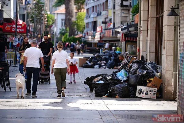 İzmir sokakları çöpten geçilmiyor... Özgür Özel suspus! - 10