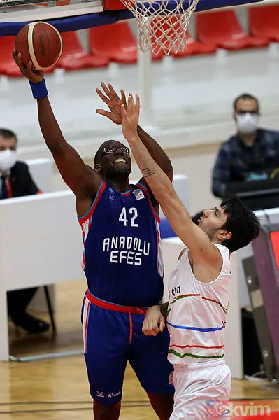 SON DAKİKA: A Milli Erkek Basketbol Takımı'nın Olimpiyat Elemeleri aday kadrosu açıklandı - 2