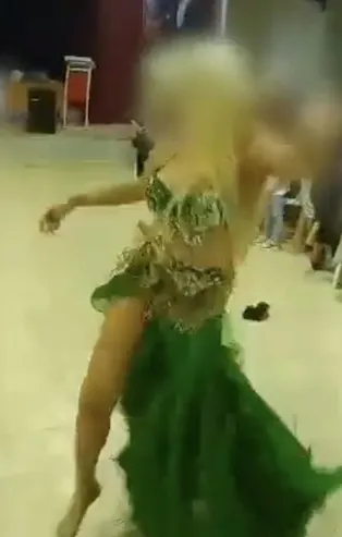 Bursa Nilüfer'de tepki çeken görüntü sonrası harekete geçildi! Dansöz oynatılan okulun müdürü görevden uzaklaştırıldı