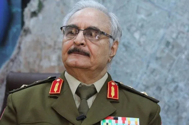 Son dakika: BAE şirketleri Libya'da ambargo kararını delerek Hafter milislerine 11 bin ton jet yakıtı taşımış