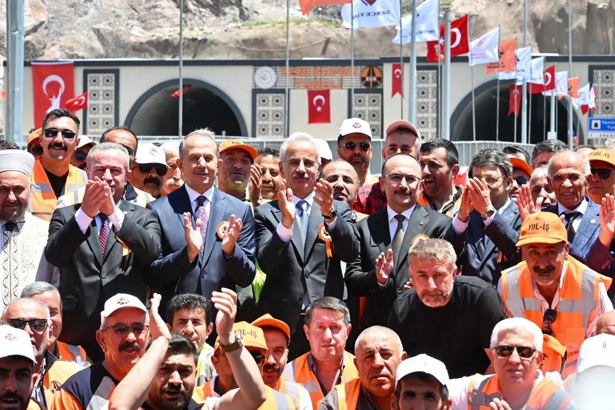 Hakkari’de Terörsüz Türkiye" yatırımları: Yeni köprüler hizmete açıldı-8