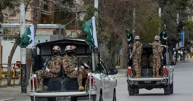 Pakistan'da silahlı saldırı: 2 asker öldü