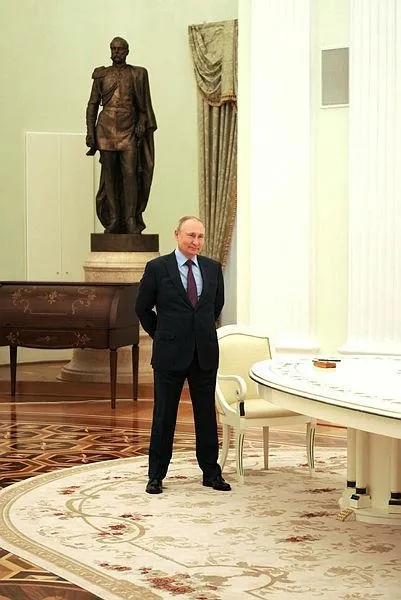 Son dakika: Azerbaycan Cumhurbaşkanı İlham Aliyev, Moskova'da Rusya lideri Putin ile görüştü-3