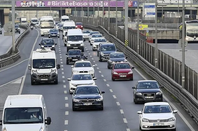 Milyonlarca araç sahibini ilgilendiriyor! Trafik sigortasında yeni dönem! Tazminatlar düşecek mi?