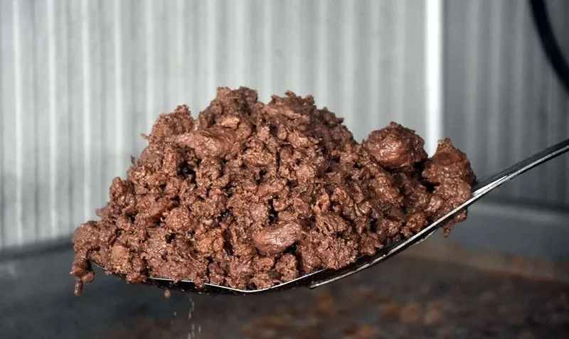 lokum-gibi-kavurmanin-sirlari-ortaya-cikti-45-yillik-ascinin-pisirme-teknikleri-1711136884262.jpeg 45 Yıllık Aşçının Pişirme Teknikleri! Lokum Gibi Kavurmanın Sırları Ortaya Çıktı-2