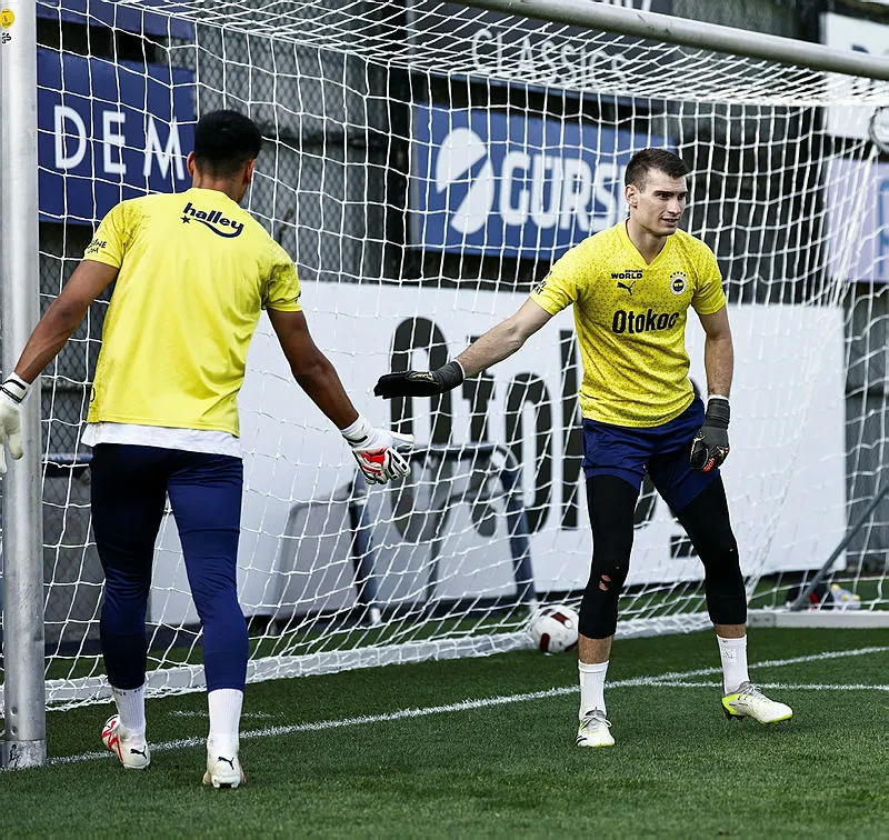 Fenerbahçe'den beklenmedik transfer! Kanarya'dan ters köşe - 7