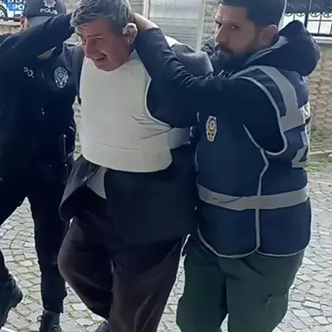 Önce eşini vurdu sonra intihara kalkıştı