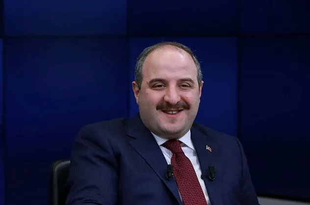 Bakan Varank'tan flaş yerli otomobil açıklaması