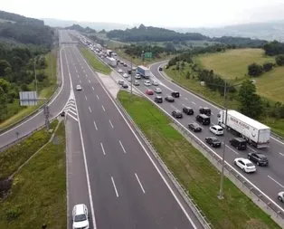 Tatilcilerin dönüş yolunda! Bolu’da trafik yoğunlaştı