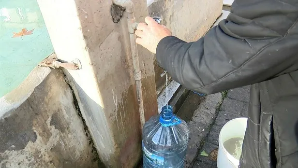 istanbul-buyukcekmecede-su-kesintisi-6-mahalle-2-gun-susuz-kaldi-1640618523610.jpeg